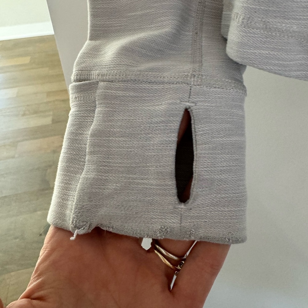 Lululemon Define Light Gray Jacket Size 6 - image 4